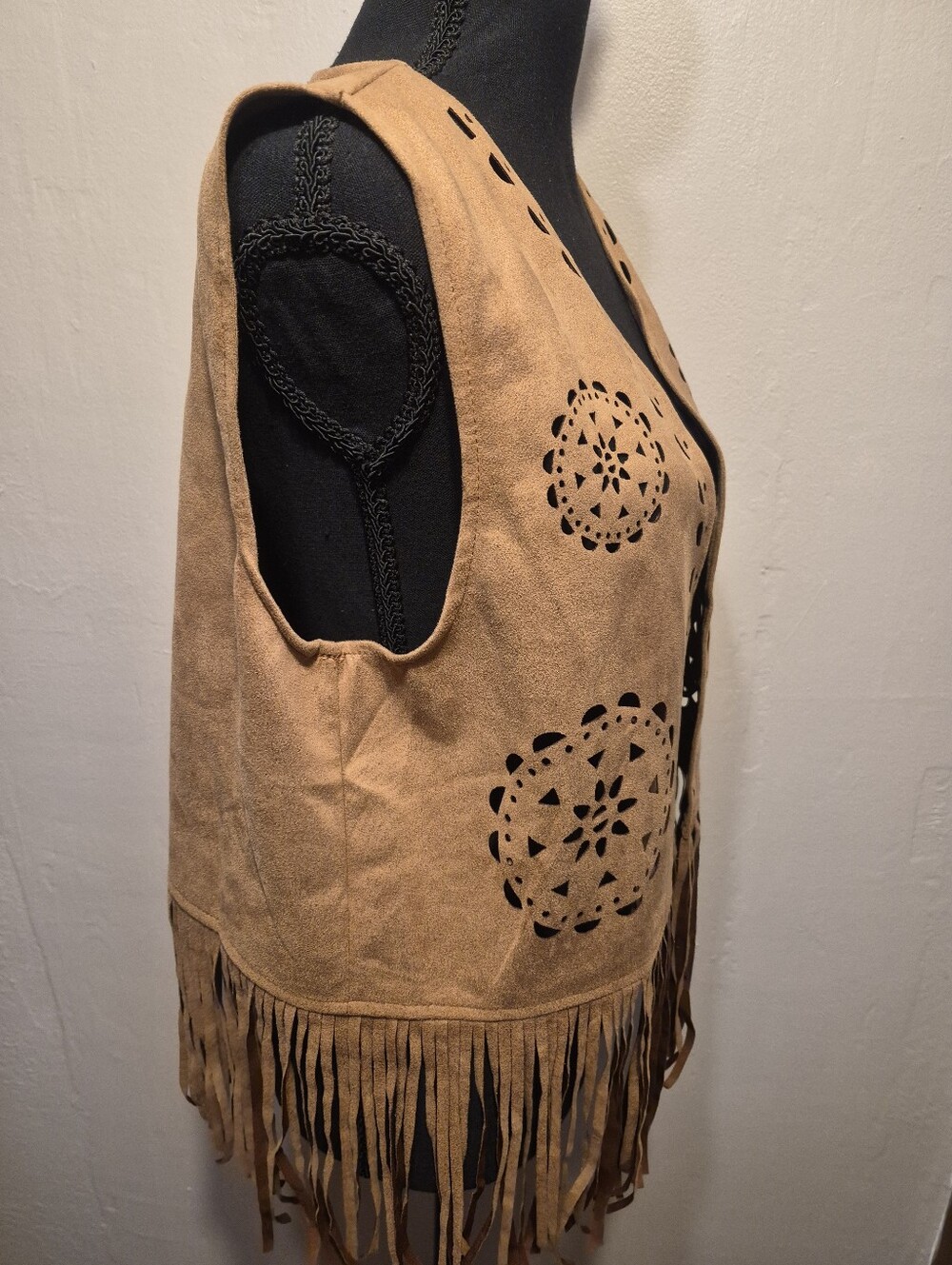 Liv Los Angeles Boho Fringe Vest in Cognac Brown Large - Picture 3 of 5